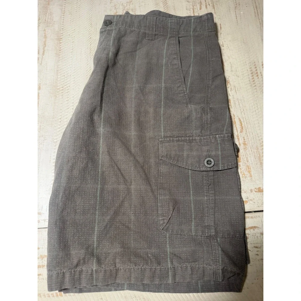The North Face Mens Winter Surplus Cargo Shorts Plaid Brown Green FA 802331